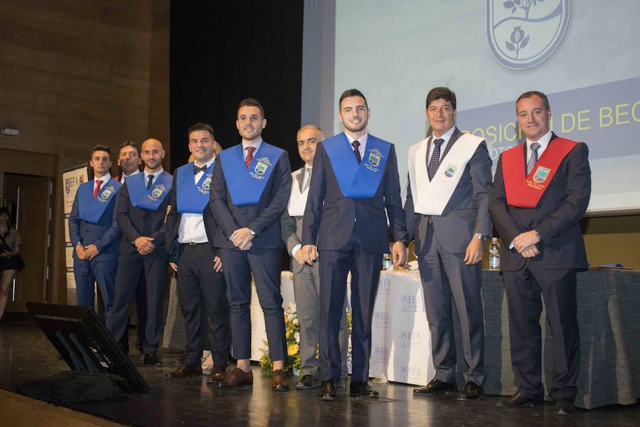 Además, ha distinguido al Ayuntamiento de Fuente Vaqueros, al Patronato de la Alhambra y a IDEAL por su suplemento AG