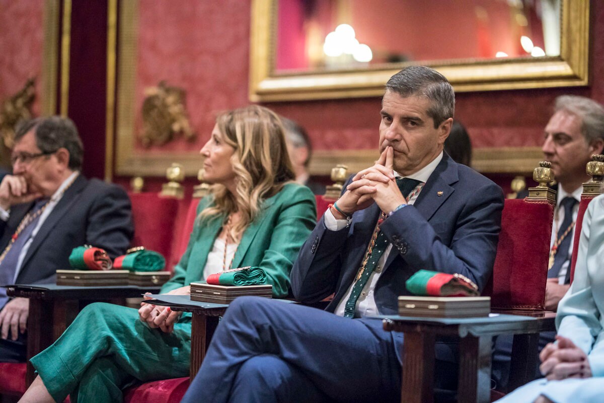 Todas las imágenes de todo lo que ha sucedido desde el salón de plenos de la Plaza el Carmen con la proclamación de Luis Salvador como alcalde