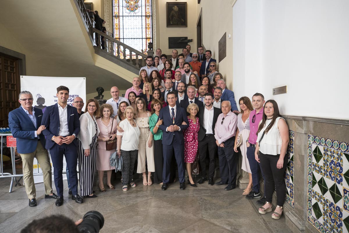 Todas las imágenes de todo lo que ha sucedido desde el salón de plenos de la Plaza el Carmen con la proclamación de Luis Salvador como alcalde