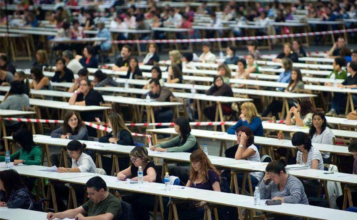 Oposiciones | Convocadas 8.102 plazas para la Administración General del Estado: así se distribuyen