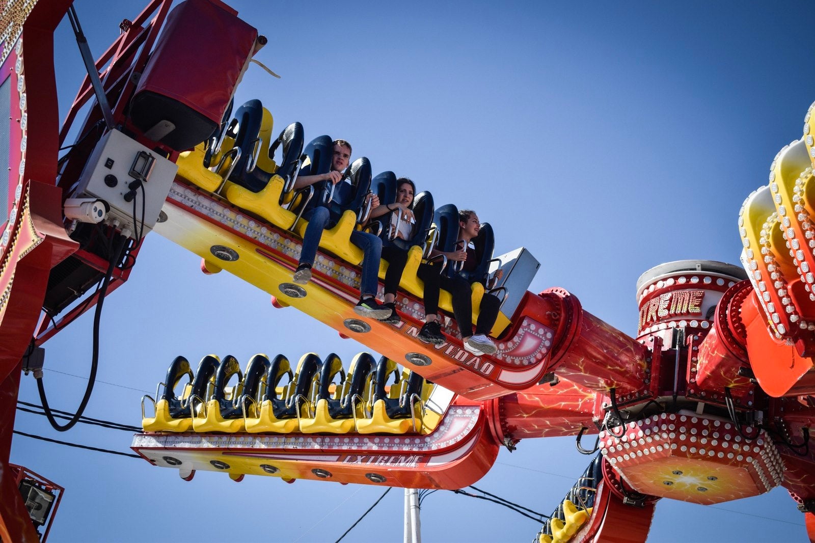 Fotos: Martes de columpios en el ferial