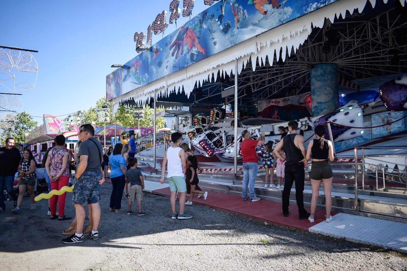 Fotos: Martes de columpios en el ferial