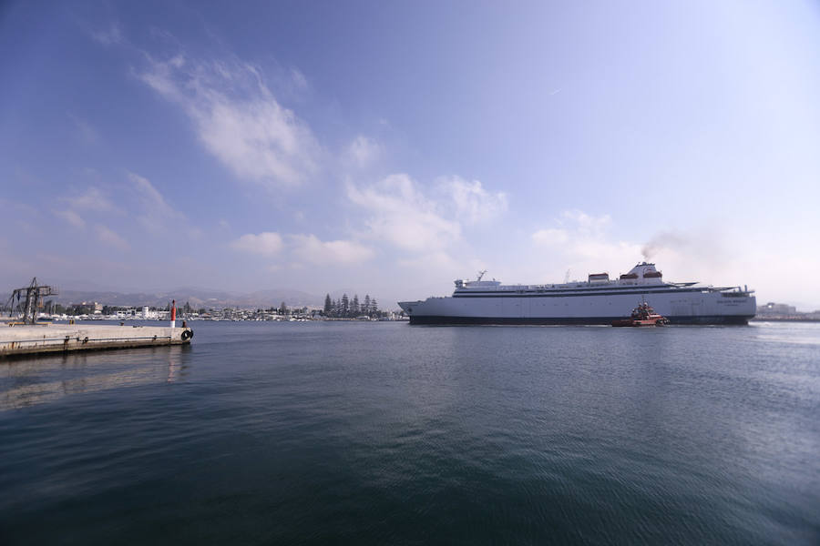 Aún no hay fecha para que el buque comience a realizar el trayecto con la ciudad autónoma