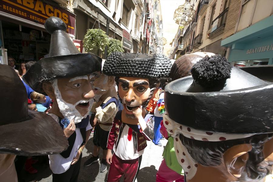 Te mostramos en imágenes cómo se ha vivido en el centro uno de los dìas grandes de la feria