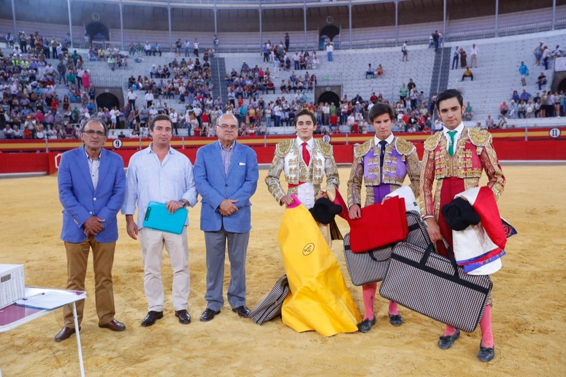 El novillero azteca, que cortó tres orejas, se impuso en la final a Alejandro Peñaranda y Miguel Polope