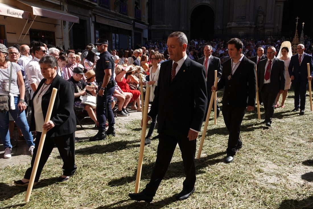 Si has estado en la Plaza de las Pasiegas, búscate en nuestra galería