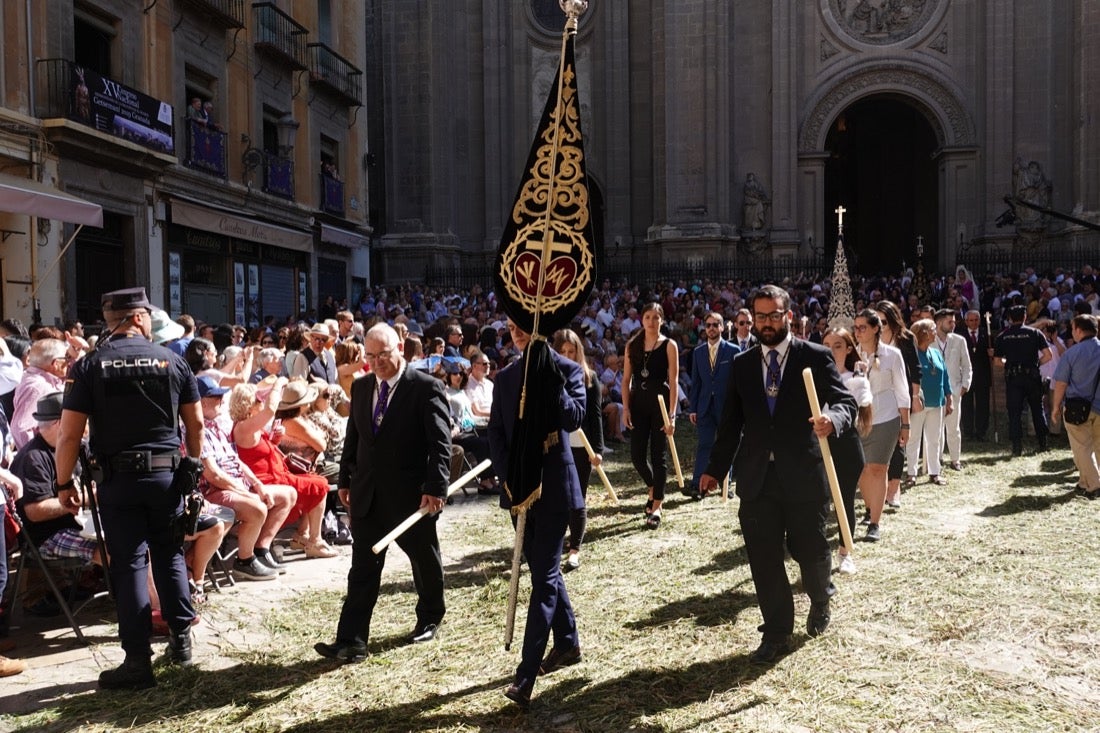 Si has estado en la Plaza de las Pasiegas, búscate en nuestra galería