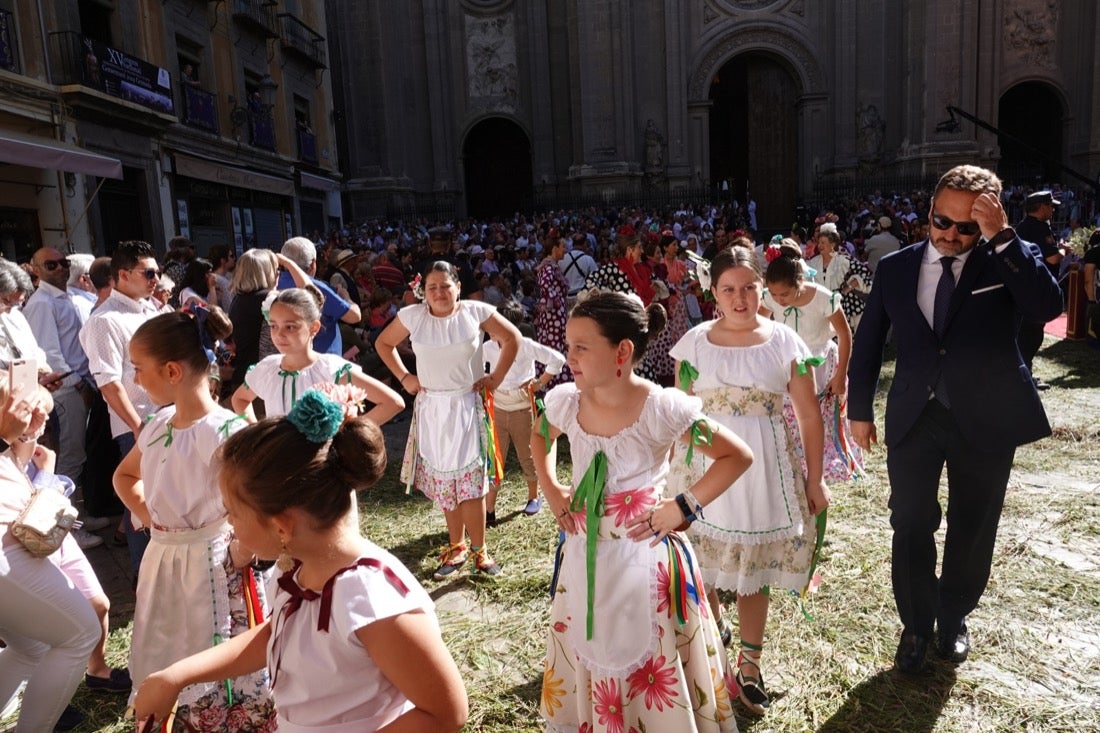 Si has estado en la Plaza de las Pasiegas, búscate en nuestra galería