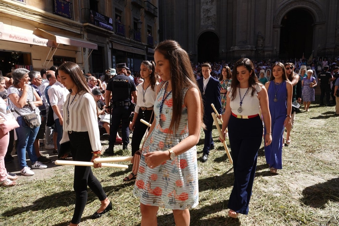 Si has estado en la Plaza de las Pasiegas, búscate en nuestra galería