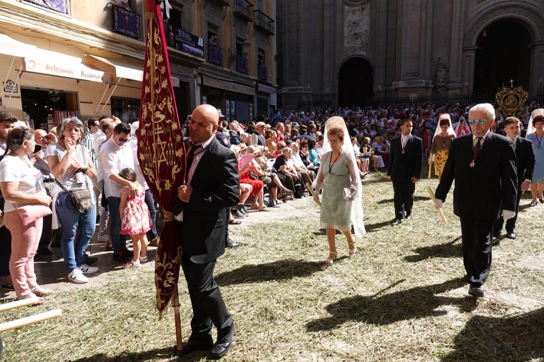 Si has estado en la Plaza de las Pasiegas, búscate en nuestra galería