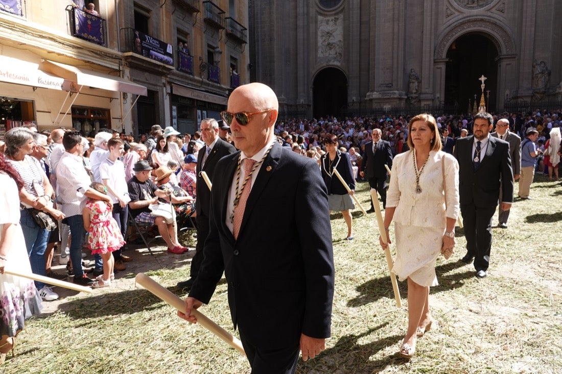 Si has estado en la Plaza de las Pasiegas, búscate en nuestra galería