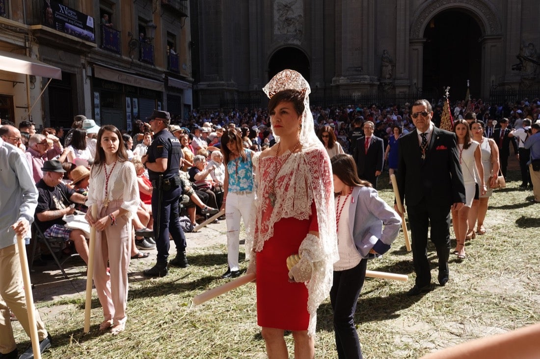 Si has estado en la Plaza de las Pasiegas, búscate en nuestra galería