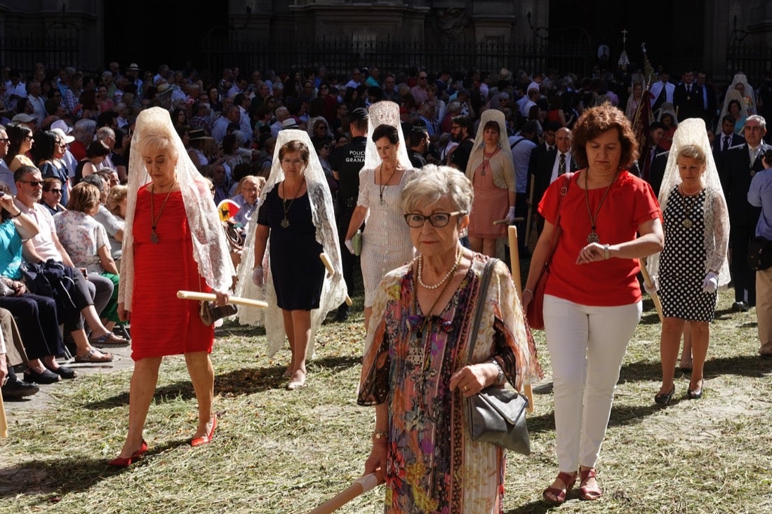 Si has estado en la Plaza de las Pasiegas, búscate en nuestra galería