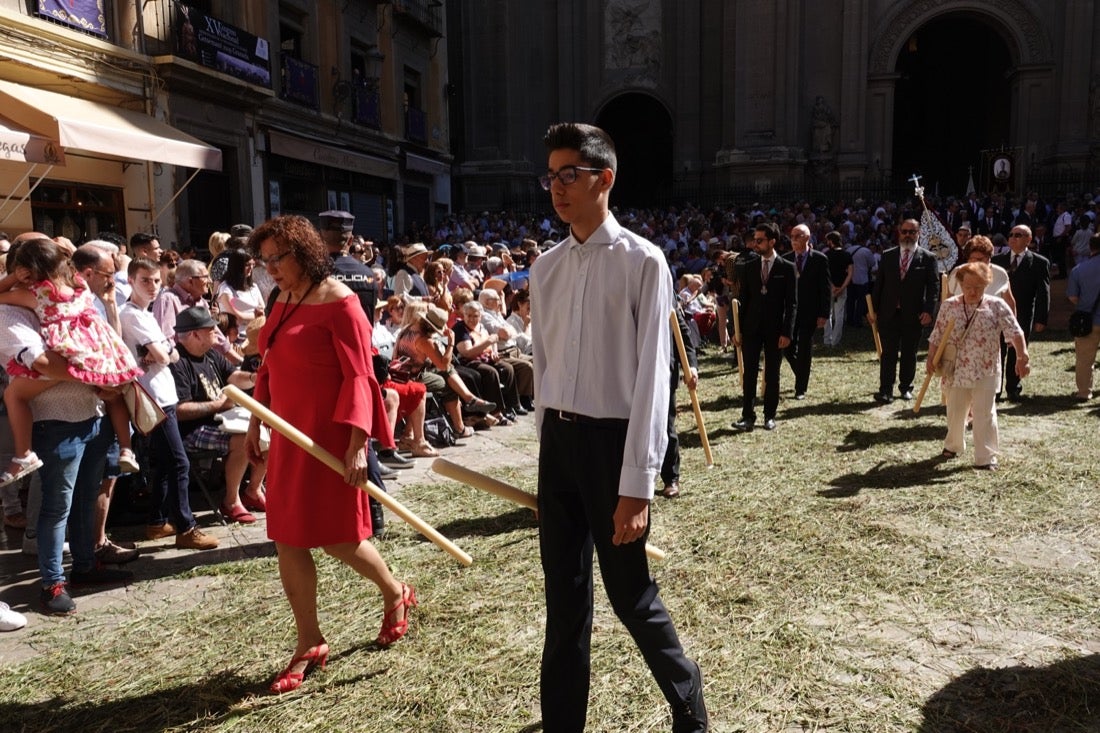 Si has estado en la Plaza de las Pasiegas, búscate en nuestra galería