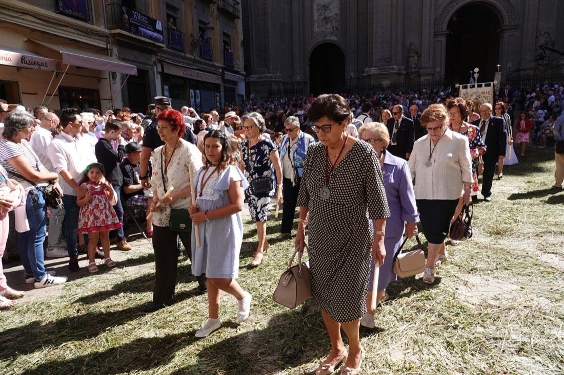 Si has estado en la Plaza de las Pasiegas, búscate en nuestra galería