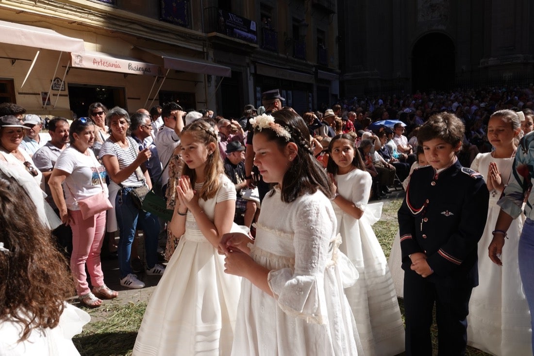 Si has estado en la Plaza de las Pasiegas, búscate en nuestra galería