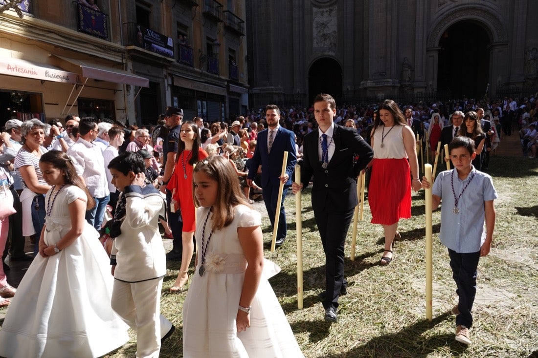 Si has estado en la Plaza de las Pasiegas, búscate en nuestra galería