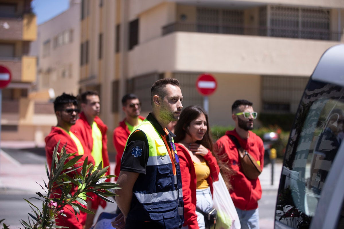 El servicio estará en funcionamiento hasta el 9 de septiembre, con horario de 12 del mediodía a 8 de la tarde y contará con 31 socorristas, entre ellos, 1 coordinador, 4 encargados de puestos de socorro y 4 patrones de embarcaciones