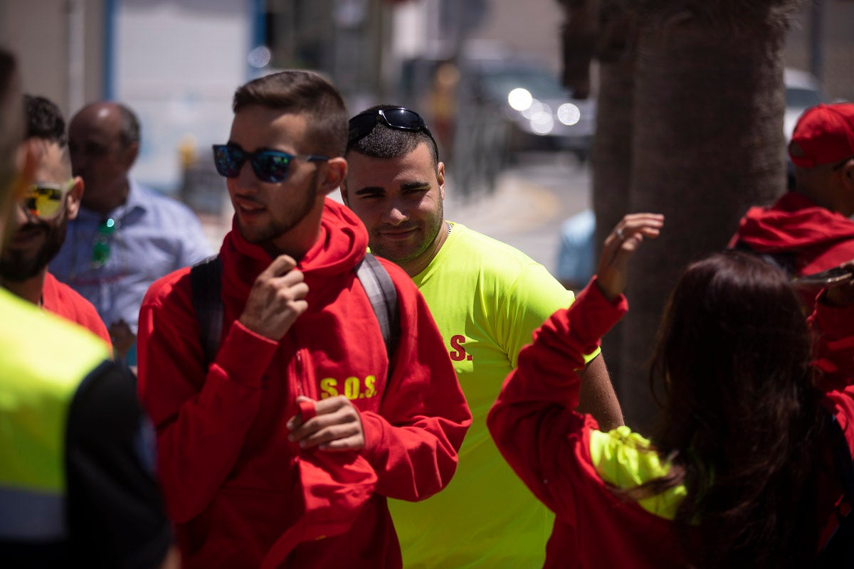 El servicio estará en funcionamiento hasta el 9 de septiembre, con horario de 12 del mediodía a 8 de la tarde y contará con 31 socorristas, entre ellos, 1 coordinador, 4 encargados de puestos de socorro y 4 patrones de embarcaciones