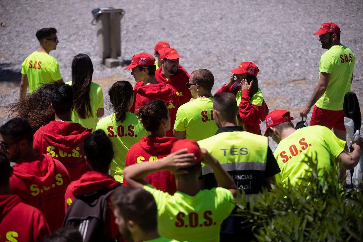 El servicio estará en funcionamiento hasta el 9 de septiembre, con horario de 12 del mediodía a 8 de la tarde y contará con 31 socorristas, entre ellos, 1 coordinador, 4 encargados de puestos de socorro y 4 patrones de embarcaciones