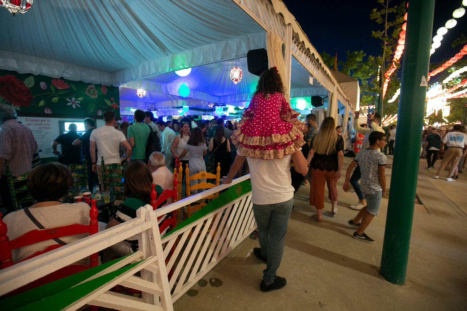 El festivo de la feria de Granada se hizo sentir en el recinto de Almanjáyar