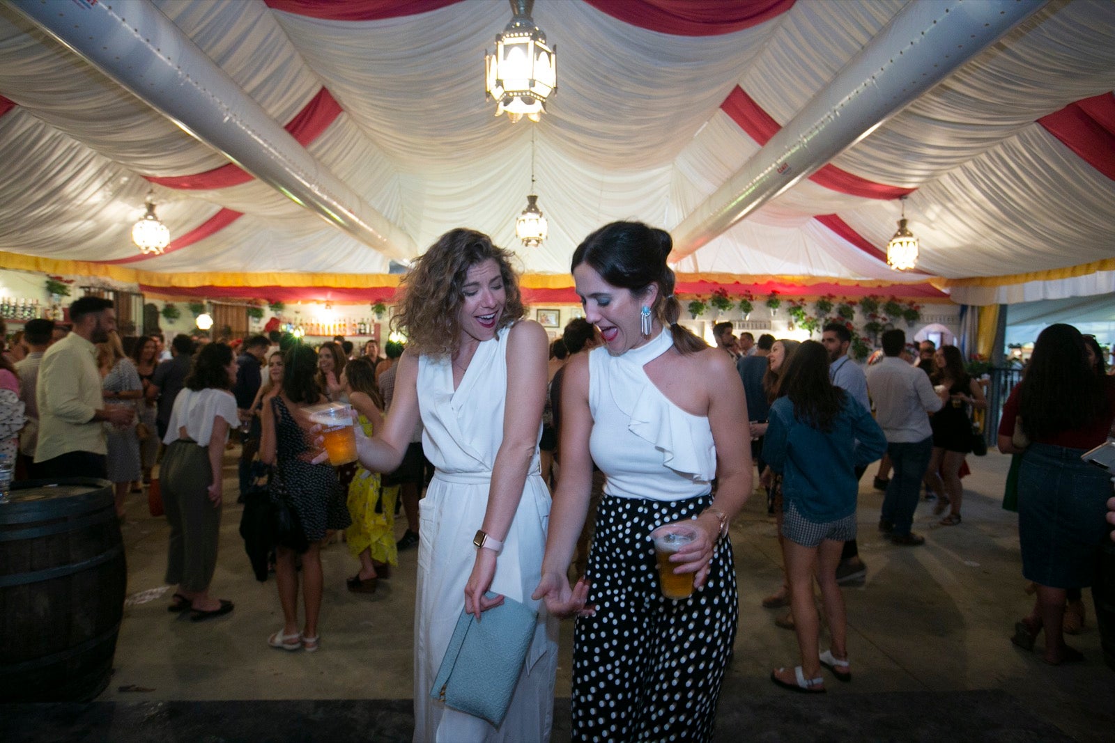 El festivo de la feria de Granada se hizo sentir en el recinto de Almanjáyar