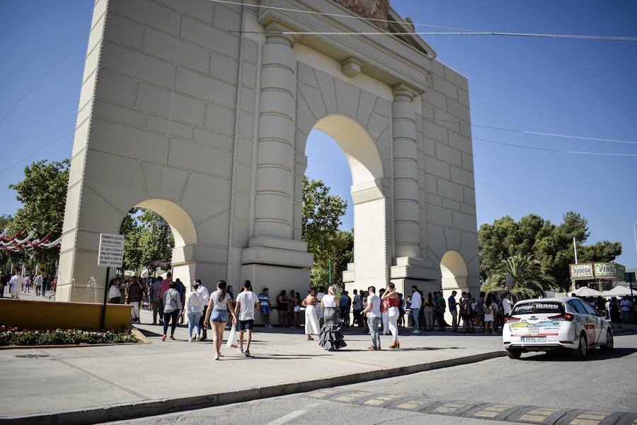 El festivo de la feria de Granada se hizo sentir en el recinto de Almanjáyar