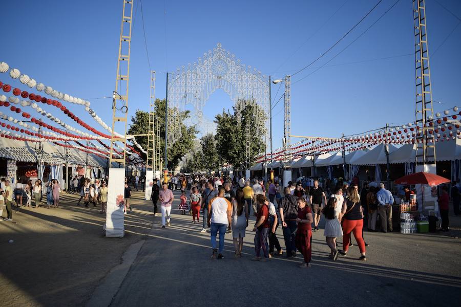 El festivo de la feria de Granada se hizo sentir en el recinto de Almanjáyar