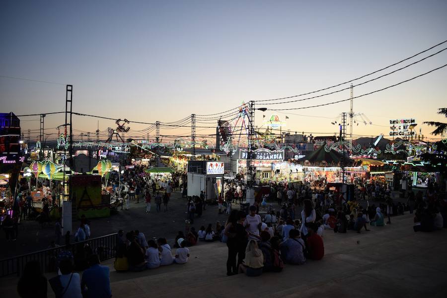 El festivo de la feria de Granada se hizo sentir en el recinto de Almanjáyar