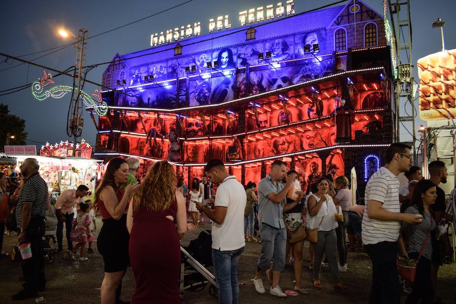 El festivo de la feria de Granada se hizo sentir en el recinto de Almanjáyar