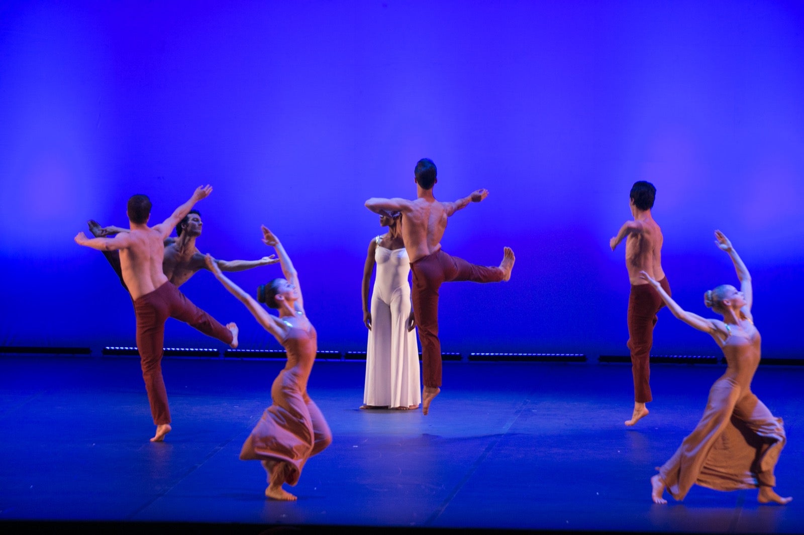 La famosa compañía de danza recordó anoche a la artista de Pensilvania con cuatro de sus más brillantes coreografías