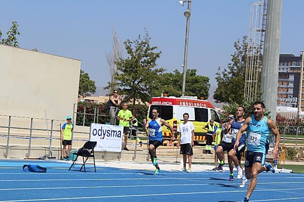 Los atletas compitieron en las pistas del Anexo en una jornada con altas temperaturas.