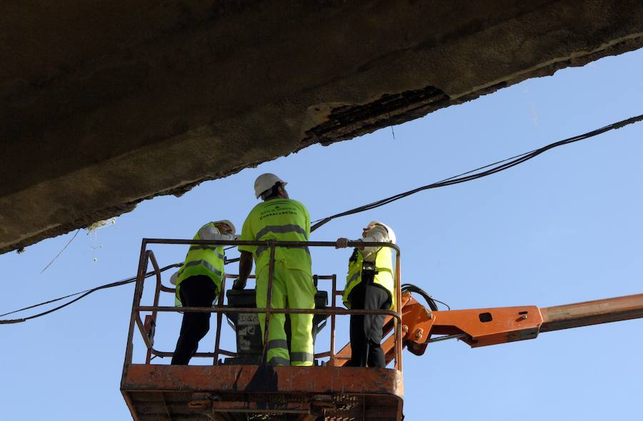 La consejera de Fomento, Infraestructuras y Ordenación del Territorio, Marifrán Carazo, confía en que las obras, valoradas en 700.000 euros, estén acabadas en el plazo de cinco meses