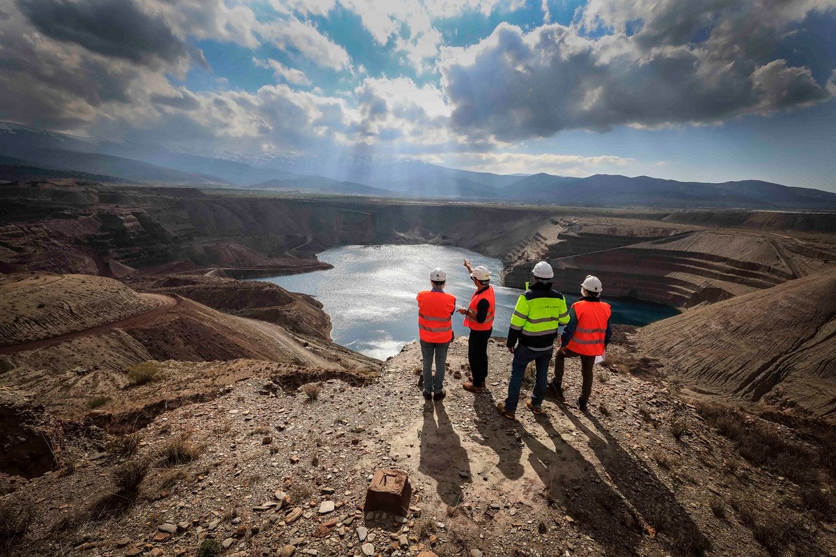 Así son las antiguas minas de Alquife
