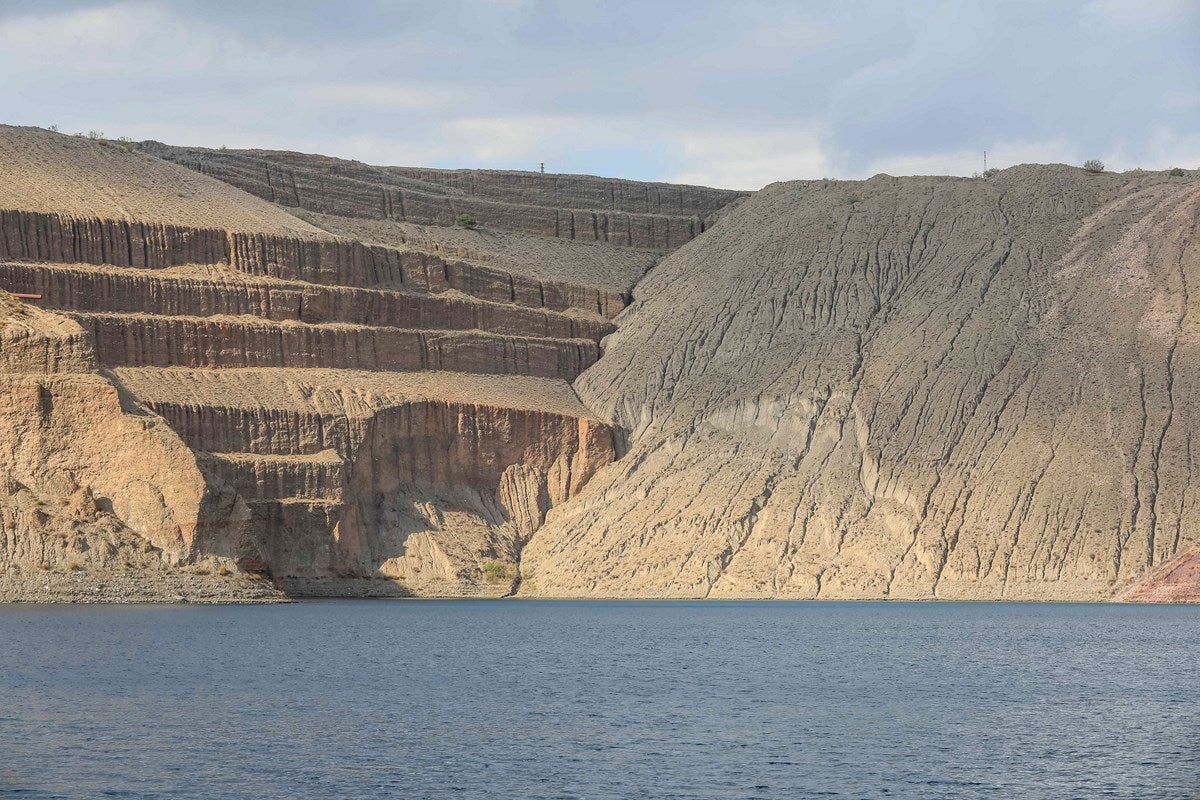 Así son las antiguas minas de Alquife