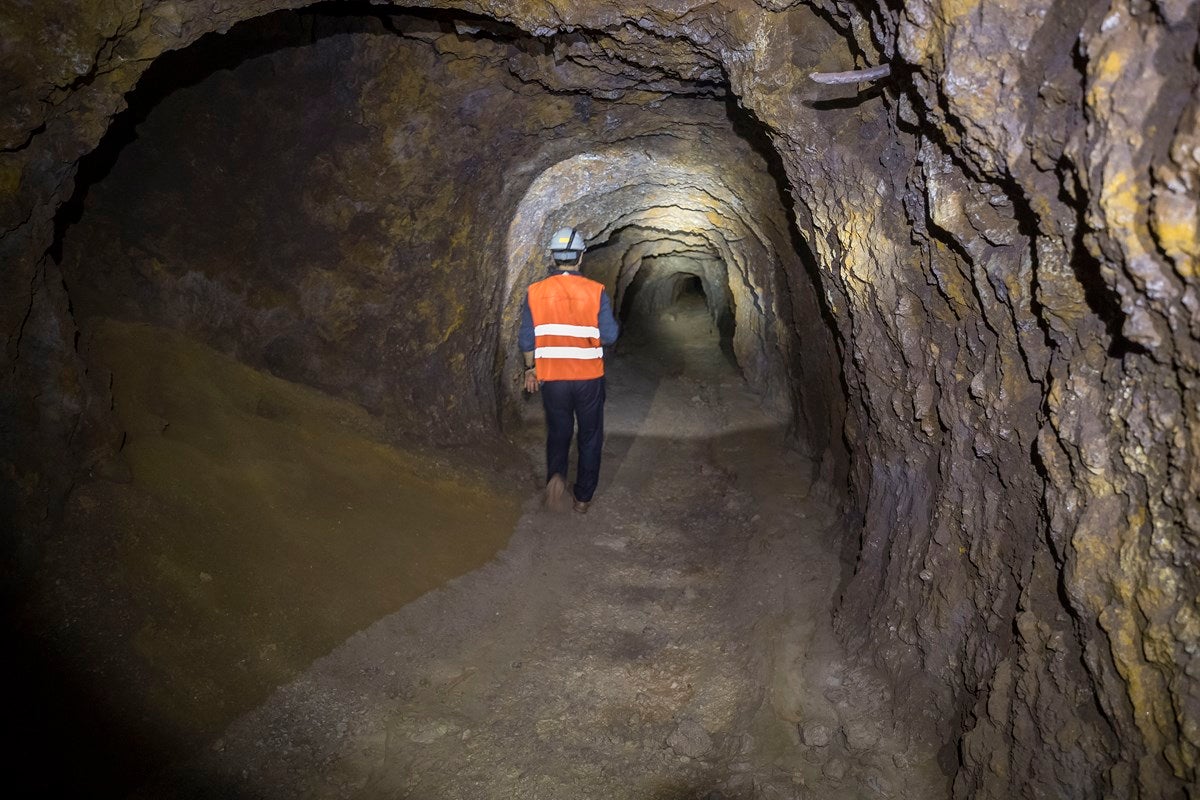 Así son las antiguas minas de Alquife