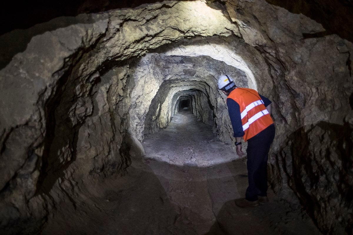 Así son las antiguas minas de Alquife