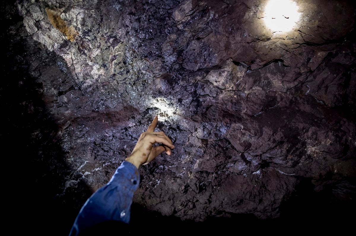 Así son las antiguas minas de Alquife