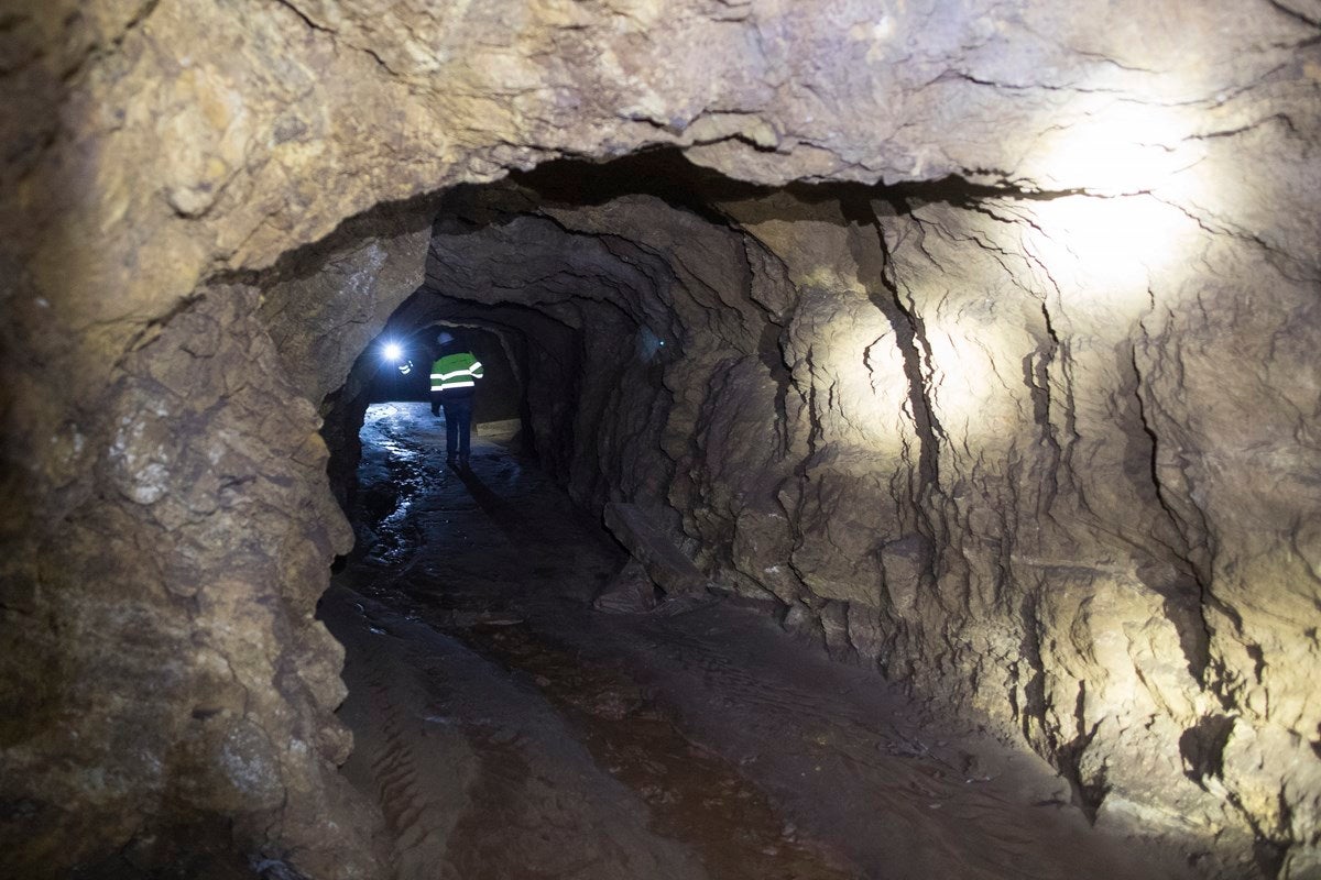 Así son las antiguas minas de Alquife