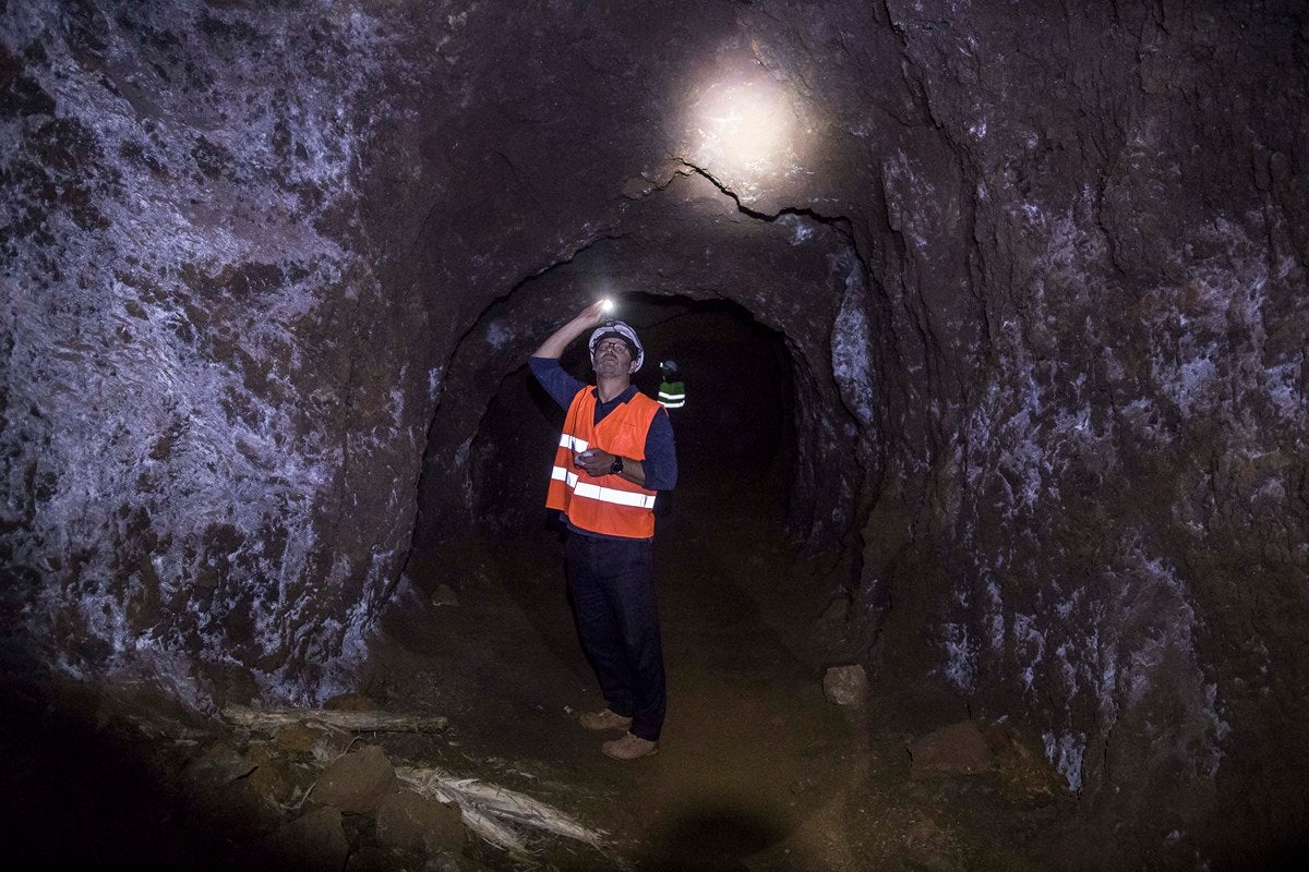 Así son las antiguas minas de Alquife