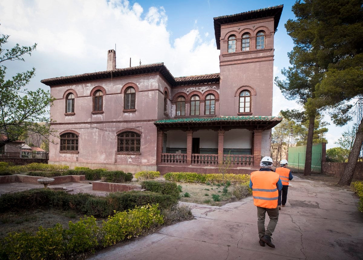 Así se encuentra el poblado minero de Alquife