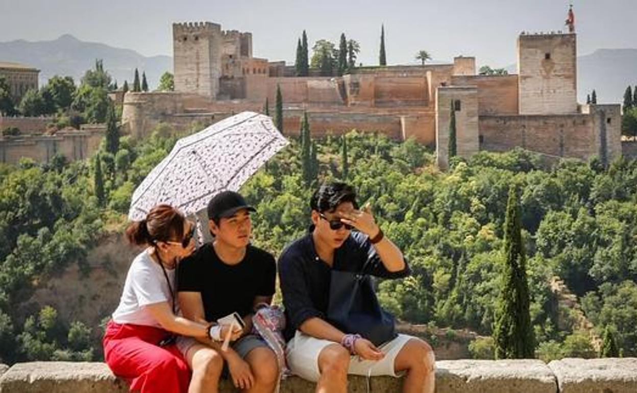 Ola de calor en Granada: hasta cuándo va a durar y previsión del tiempo de la Aemet