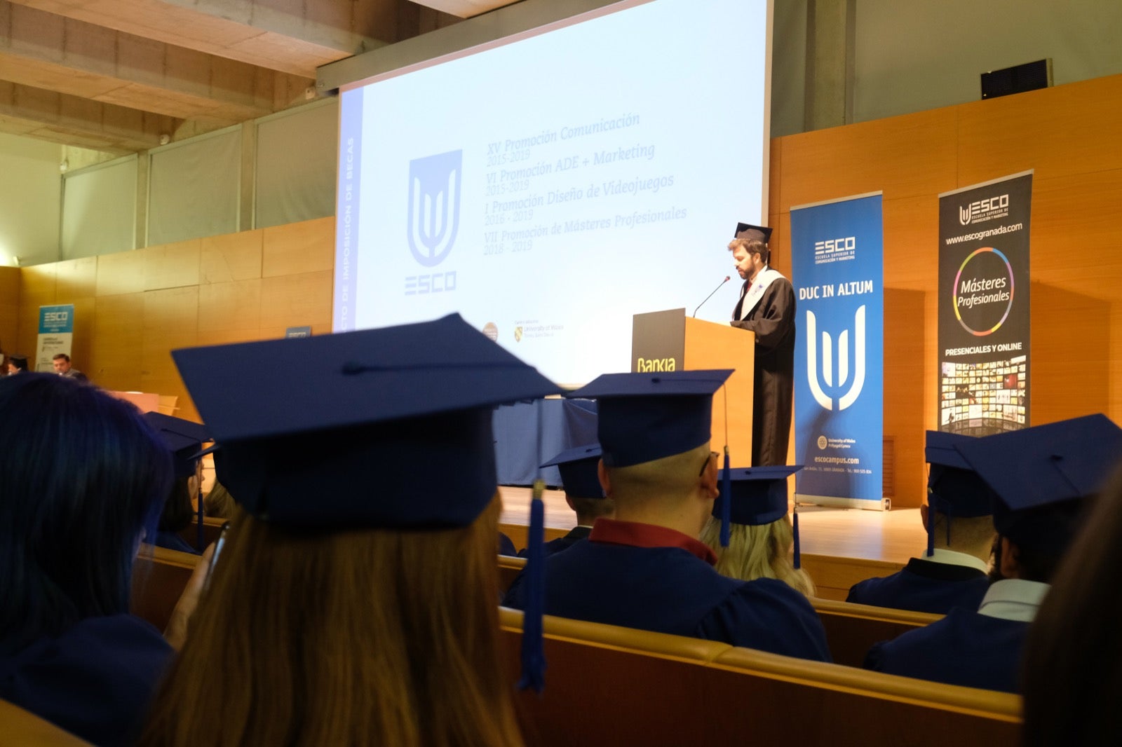 Después de cuatro años de estudios, la de anoche era una fecha muy esperada para varias promociones de esta escuela