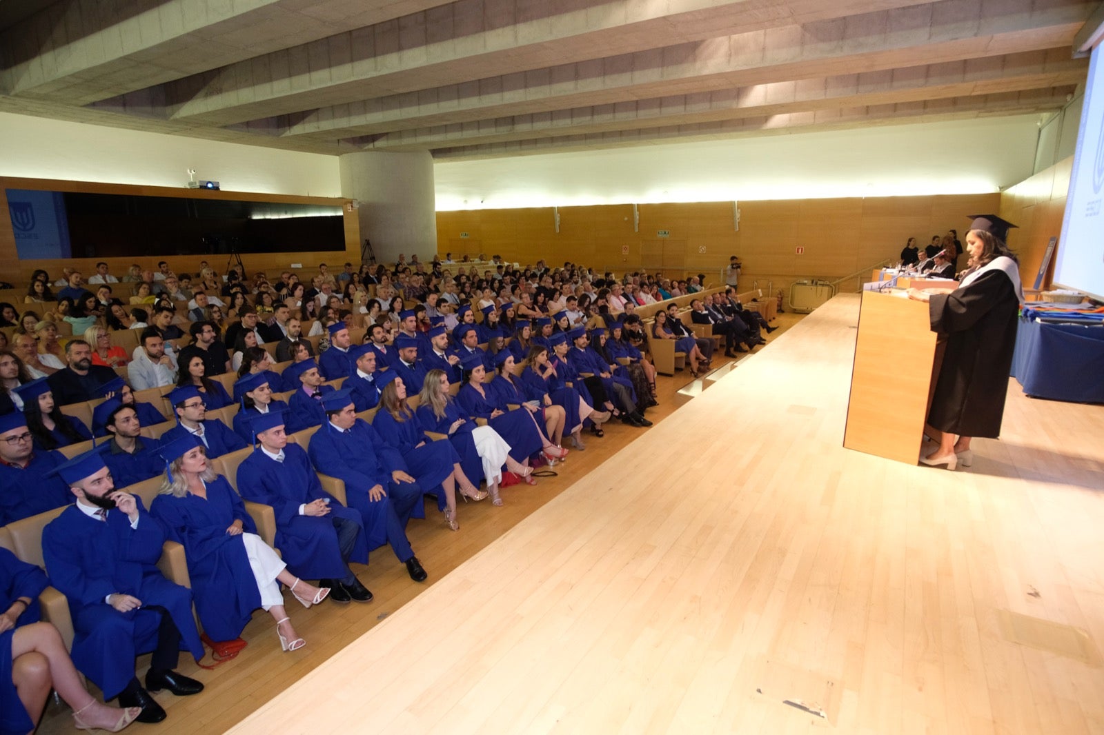 Después de cuatro años de estudios, la de anoche era una fecha muy esperada para varias promociones de esta escuela