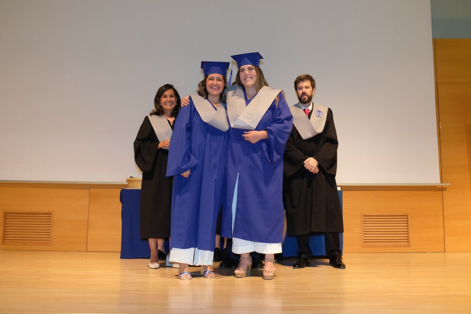 Después de cuatro años de estudios, la de anoche era una fecha muy esperada para varias promociones de esta escuela