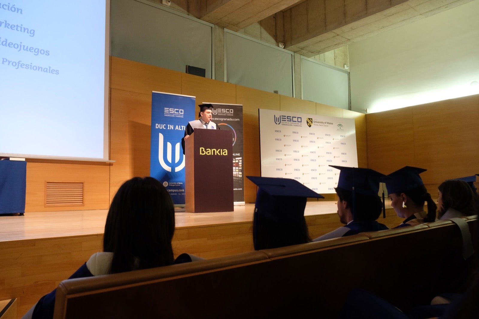 Después de cuatro años de estudios, la de anoche era una fecha muy esperada para varias promociones de esta escuela