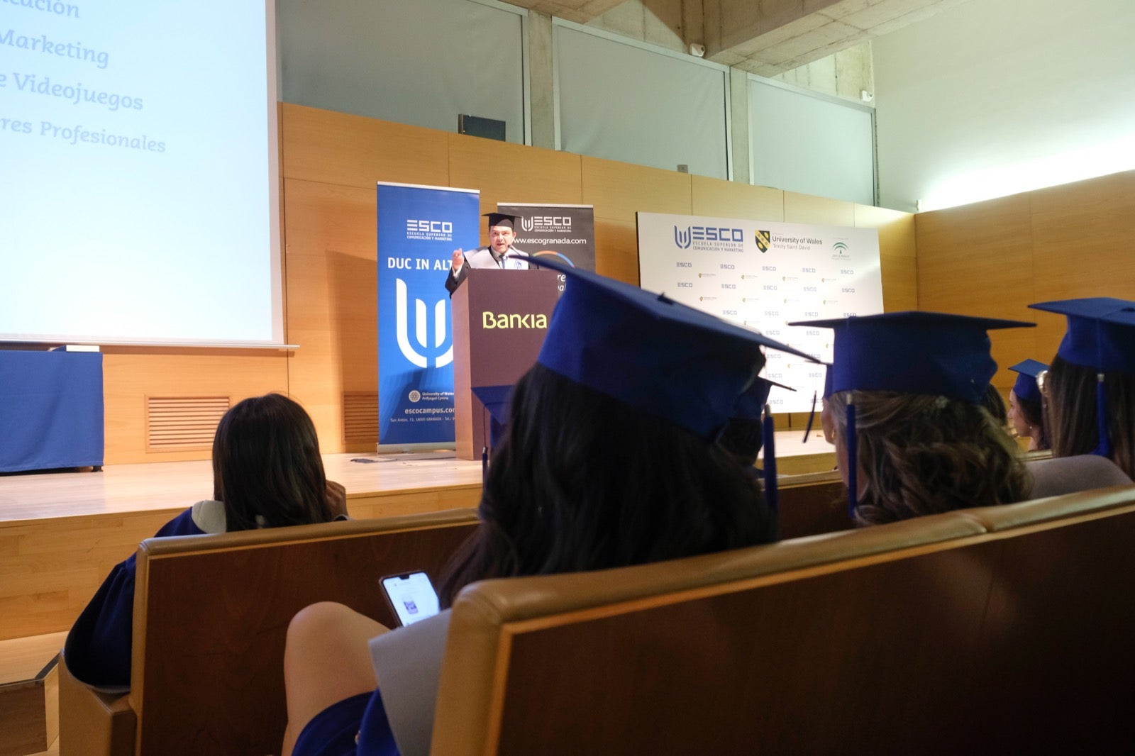 Después de cuatro años de estudios, la de anoche era una fecha muy esperada para varias promociones de esta escuela