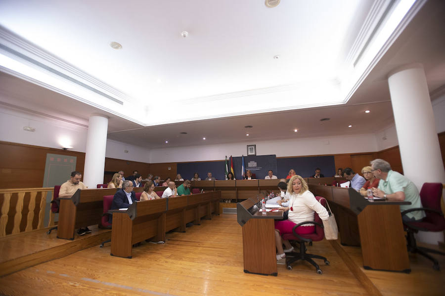 El tripartito queda conformado con siete tenientes de alcalde, frente a los cinco que sumaban entre PSOE y PP