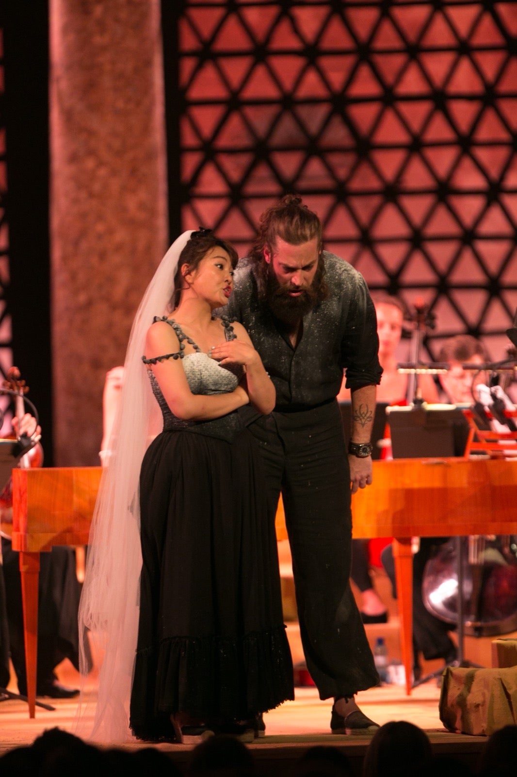 René Jacobs ofrece una versión amplia, luminosa, llena de ese espíritu mozartiano y que aflora en cualquier momento de tan grandiosa partitura