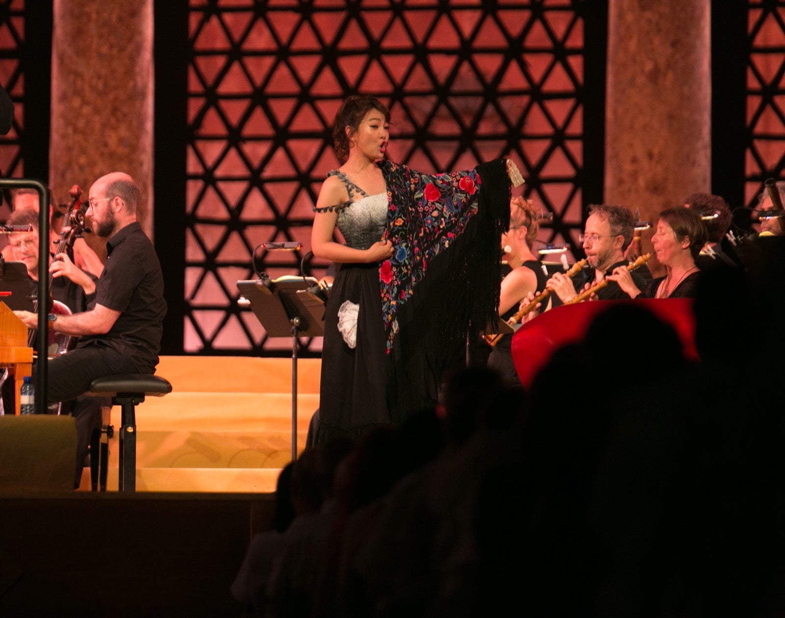 René Jacobs ofrece una versión amplia, luminosa, llena de ese espíritu mozartiano y que aflora en cualquier momento de tan grandiosa partitura